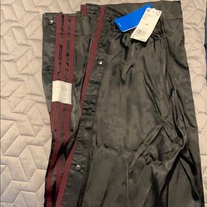 NWT Adibreak XS black/maroon pants